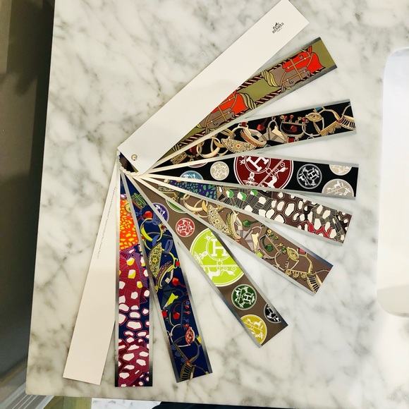 ❌SOLD❌ HERMES PAPER BRACELETS - Picture 3 of 4